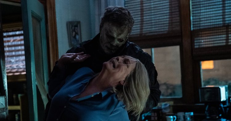 Jamie Lee Curtis and Michael Myers Face Off One Last Time in "Halloween Ends"